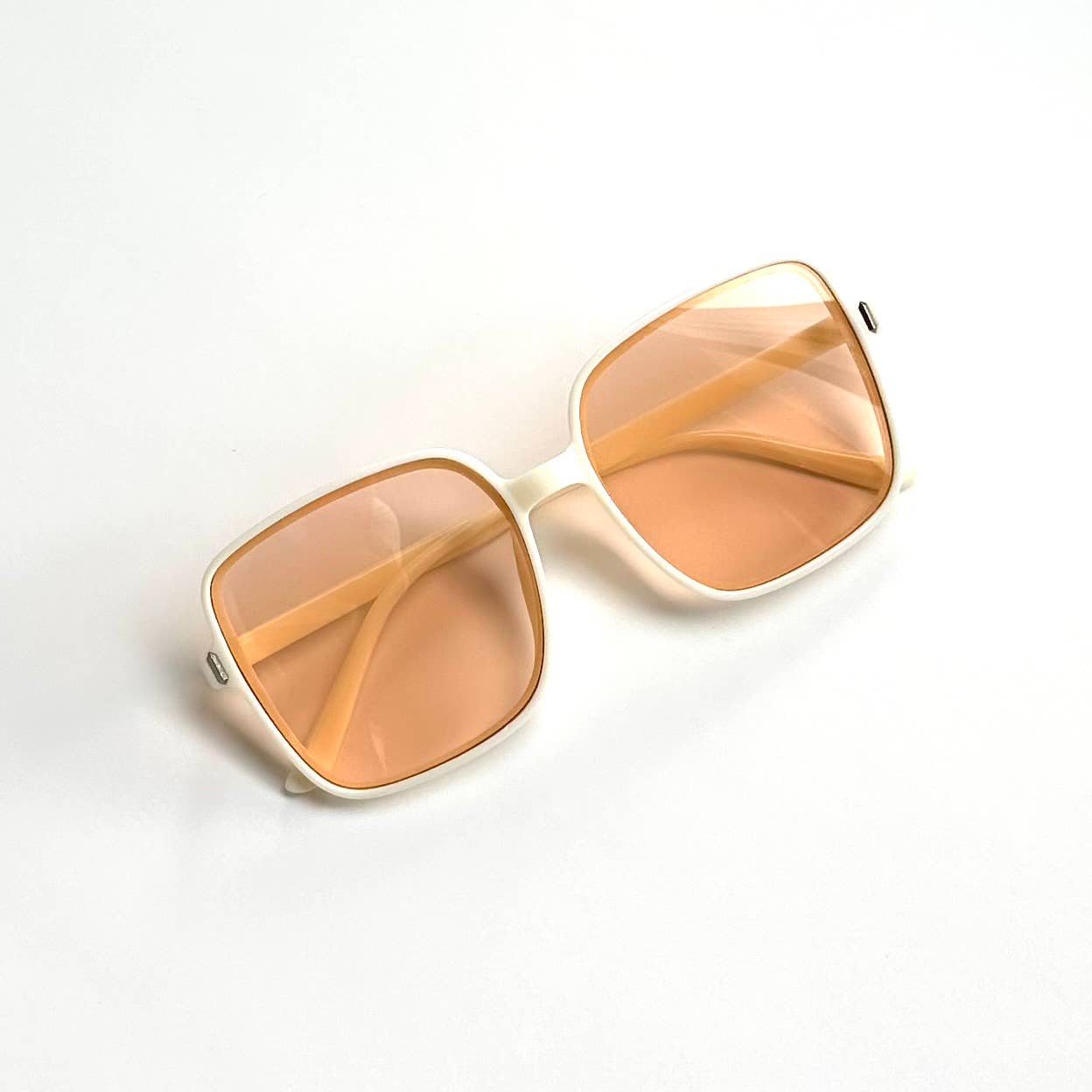 Katie Women's Oversized Square Sunglasses White Peach Lenses