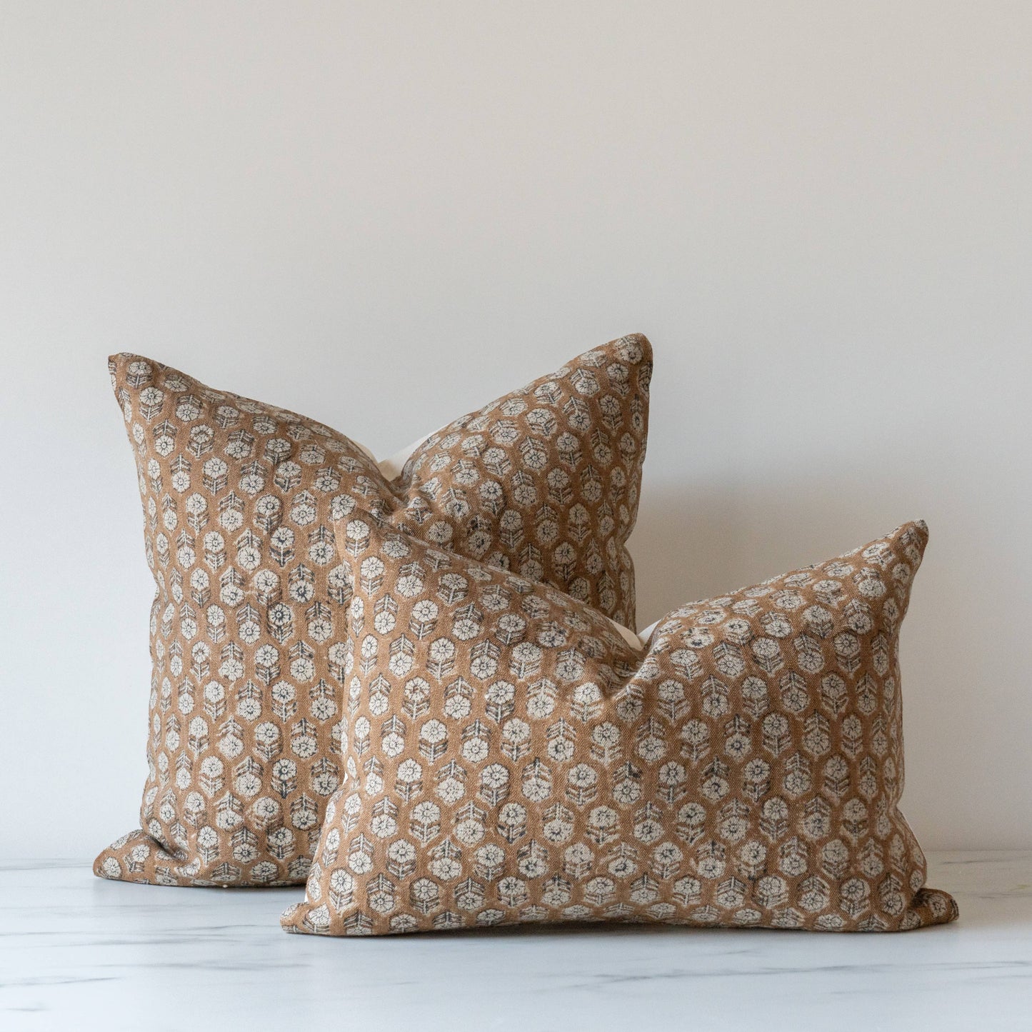 BETSY Pillow Cover