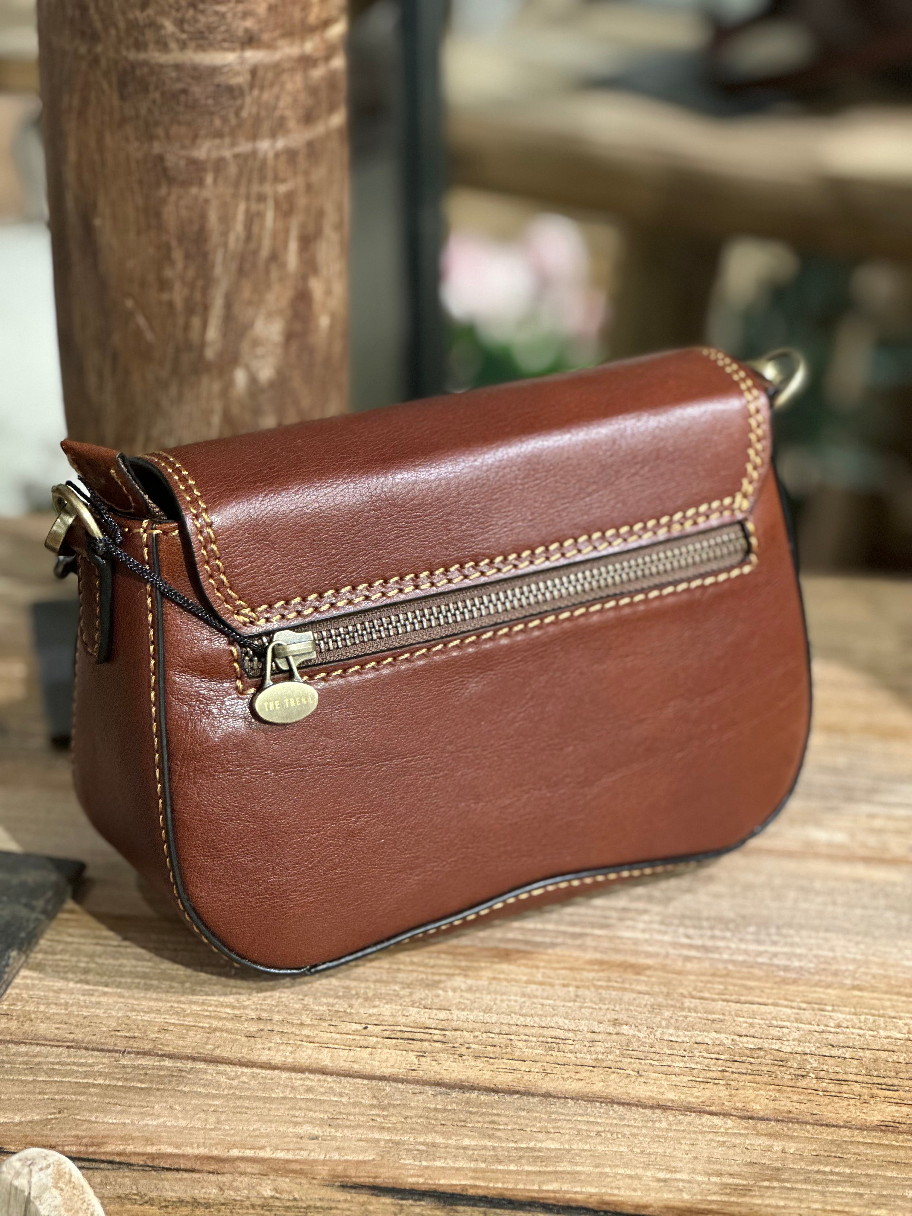 The Sorbro Italian Leather Purse