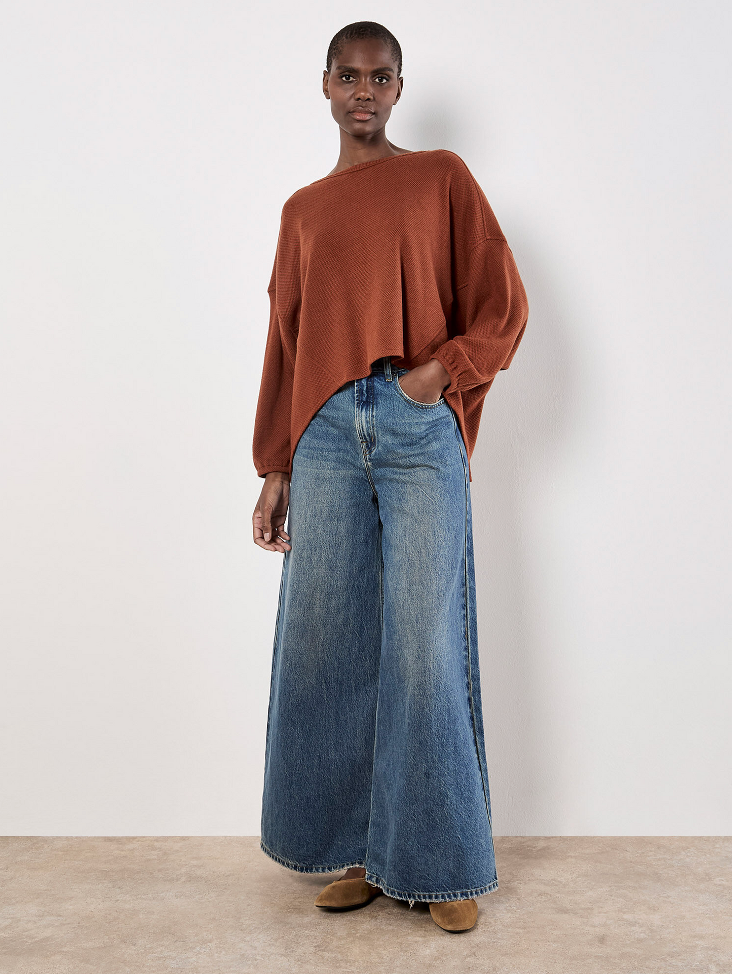 Honeycomb Pleat Back Top