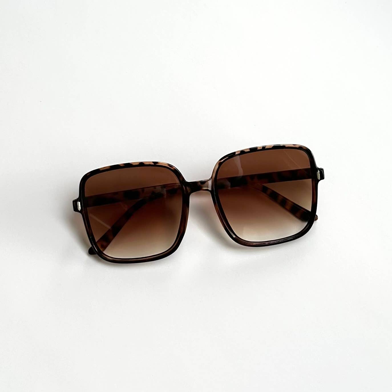 Katie Women's Oversized Square Sunglasses Tortoise