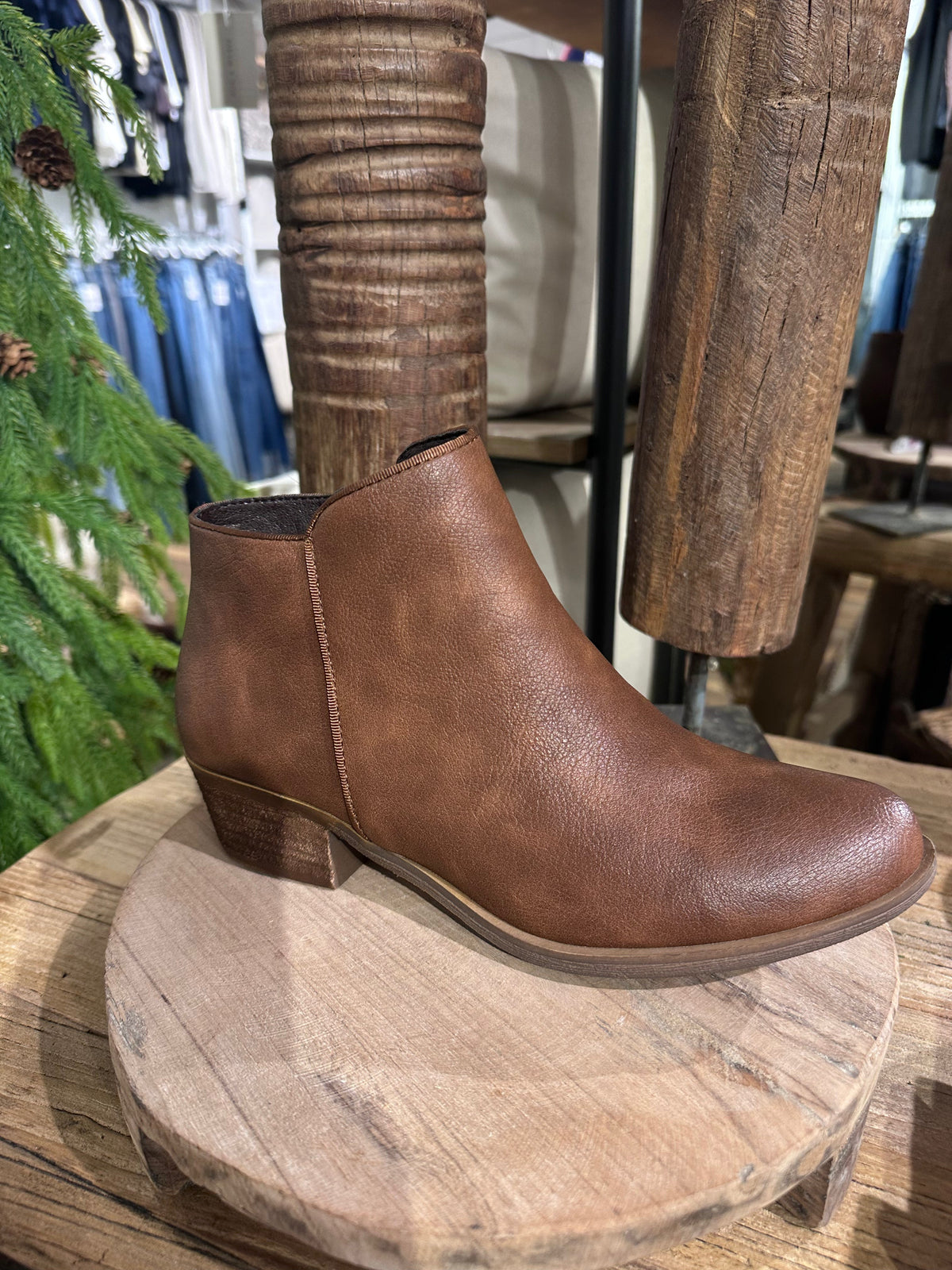 Alexis-05 ankle boots in brown - women's fashion footwear