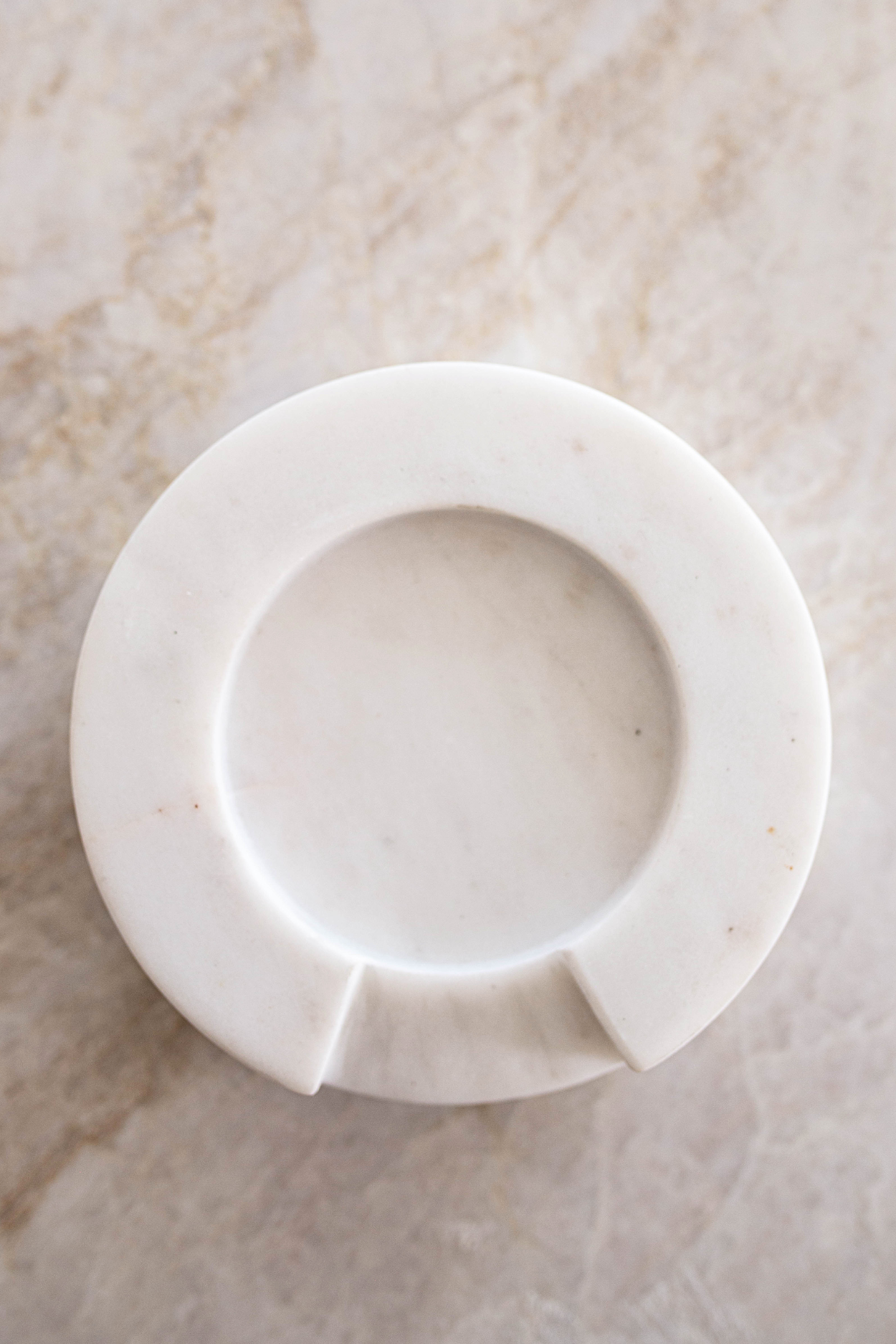 Luxe B Co- Turned White Marble Round Spoon Rest