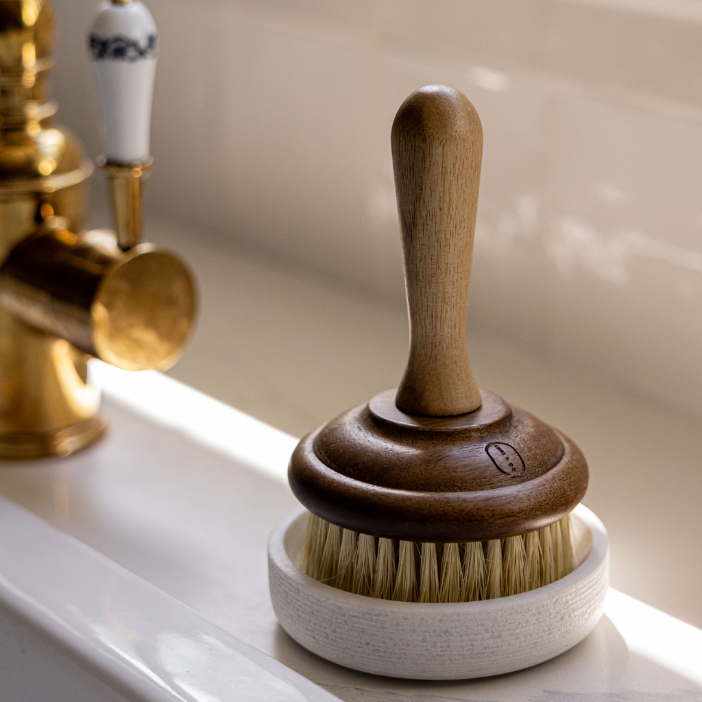 Luxe B Co - Marble Soap & Brush Holder