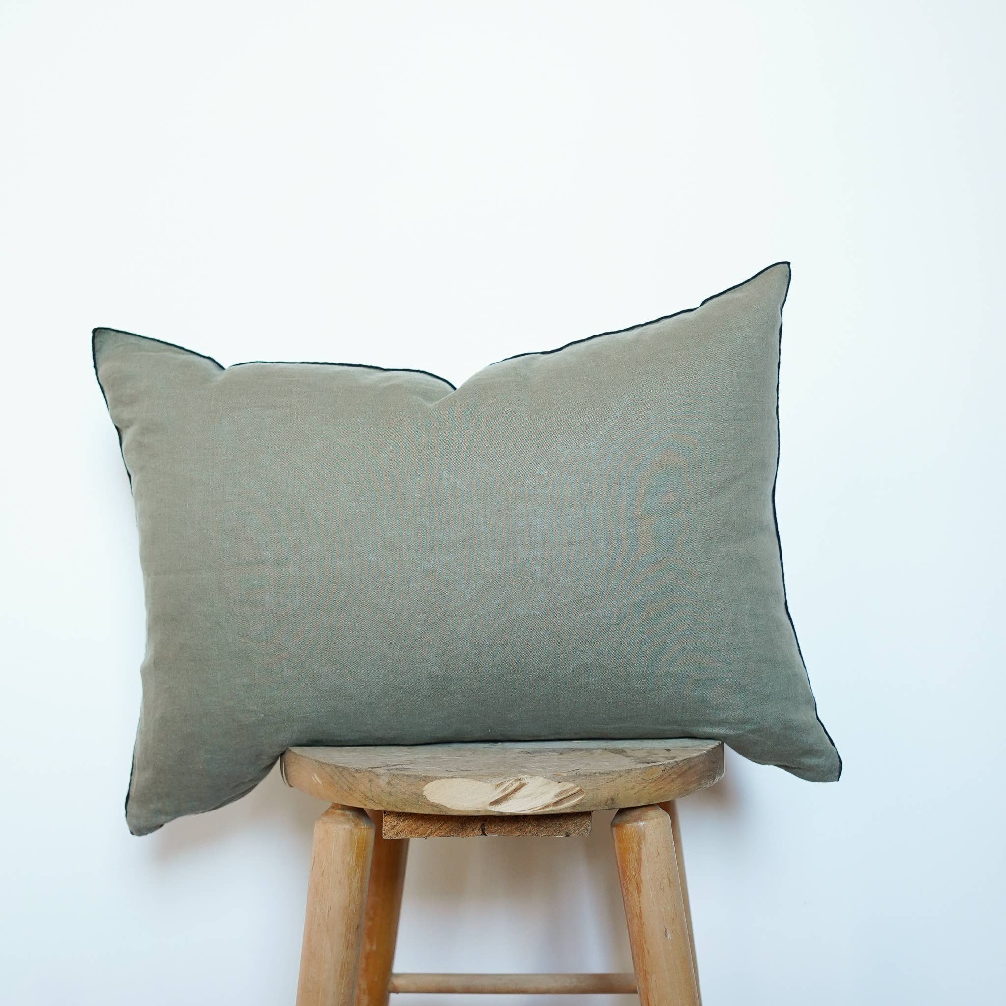 Lumbar Edged Linen Pillow COVER - Moss