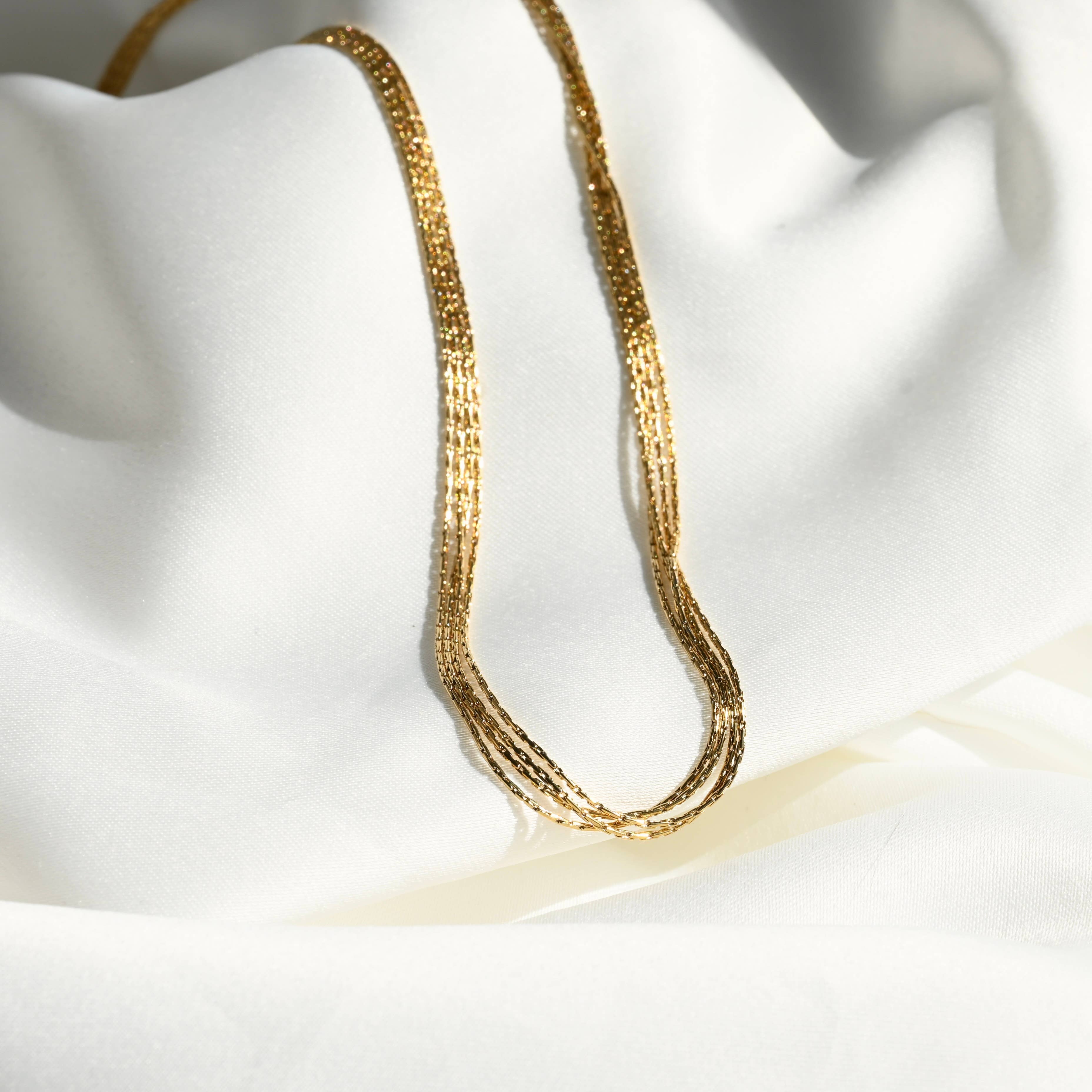 Blueyejewelry - 18k Gold Layered Chain Necklace - Shimmering 4-layered Chain