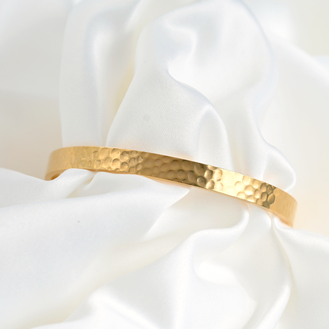 Blueyejewlery - Slim Cuff Bracelets - Waterproof Gold Open Bangle -Claw Cuff