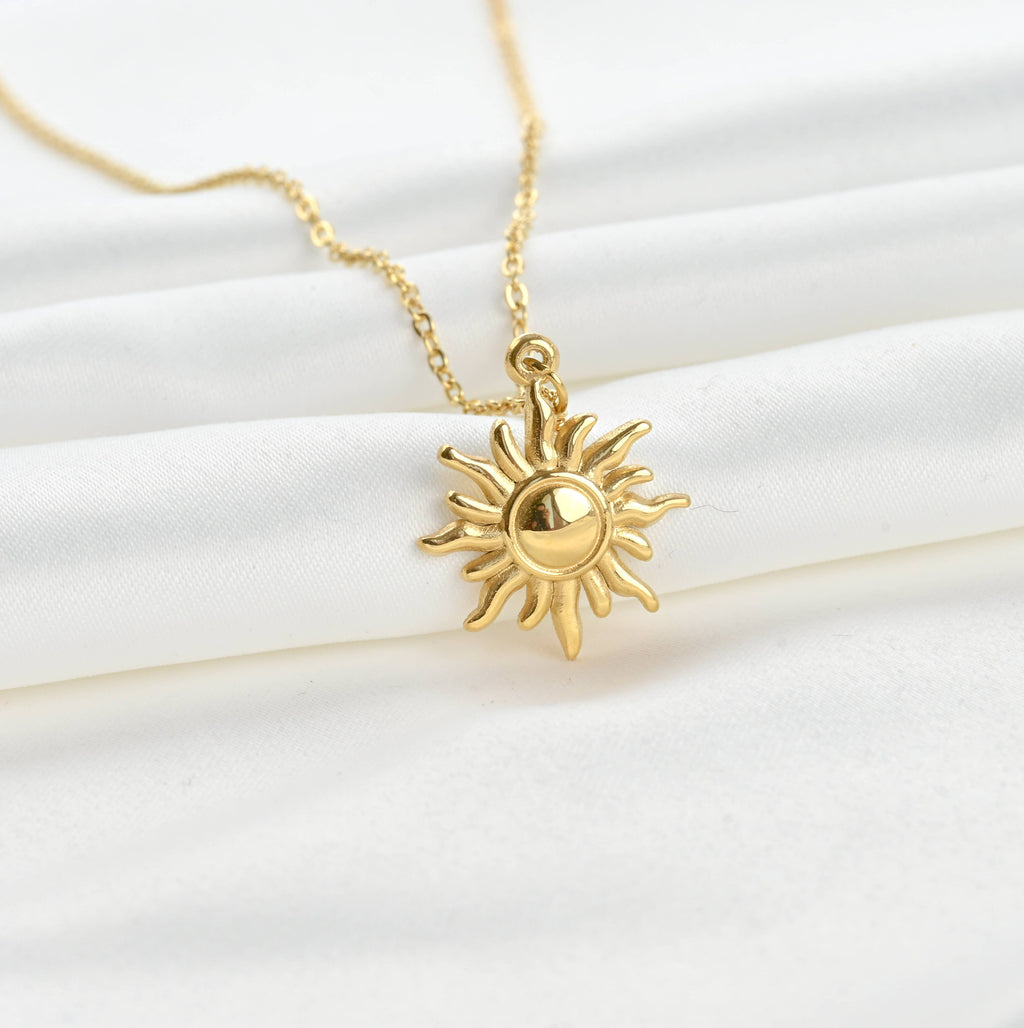 Vintage Style Sun Necklace - Sun Burst Coin Necklace