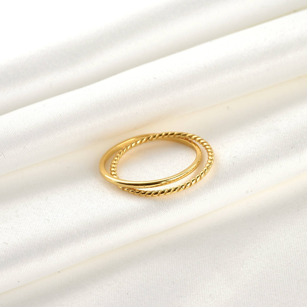 Interlocking Circles Twist Ring - 18k Gold Duo Ring
