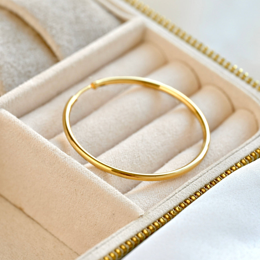 Blueyejewelry - Endless Hoop Earrings