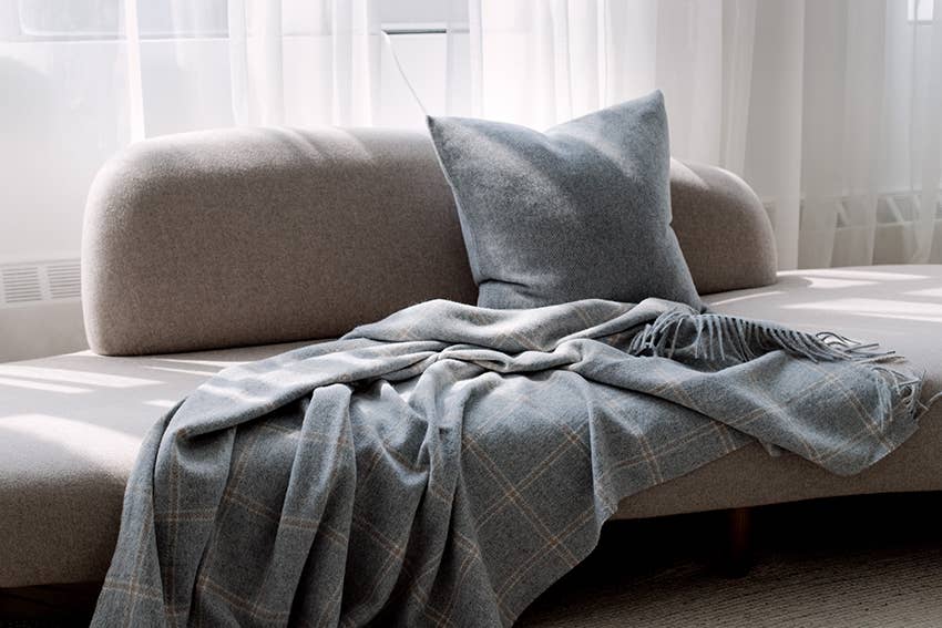 Stowe Throw