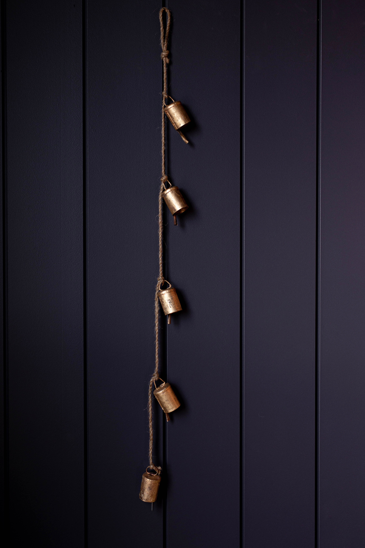 Barrel Iron Inspired Bell Holiday Hanging Garland