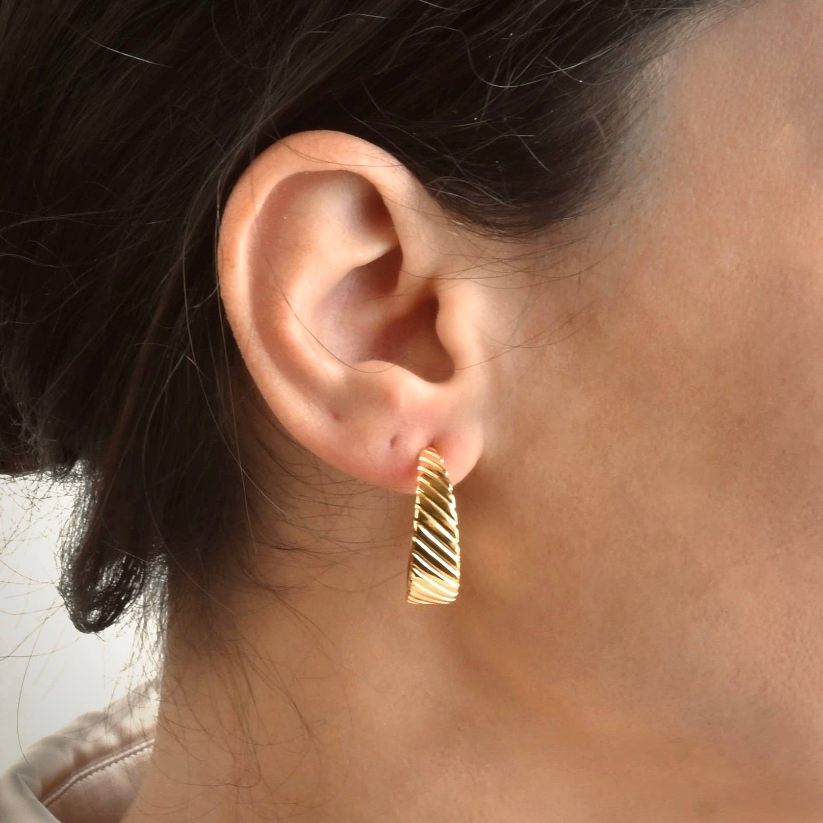 Blueyejewelry - Gold Croissant Hoop Earrings | Wide Croissant Hoops