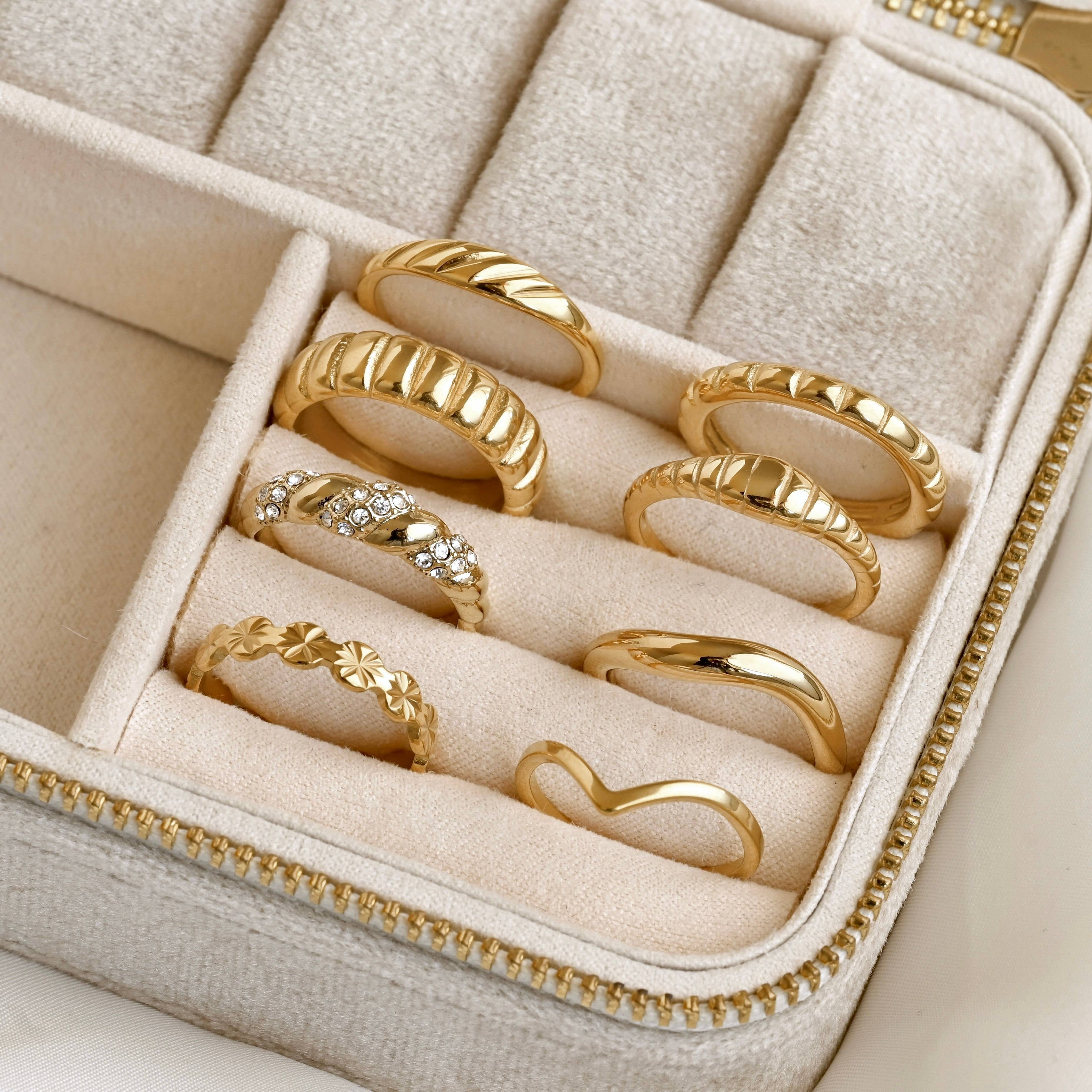 Wishbone Stacker Ring - Dainty V Ring - Peak Chevron Ring
