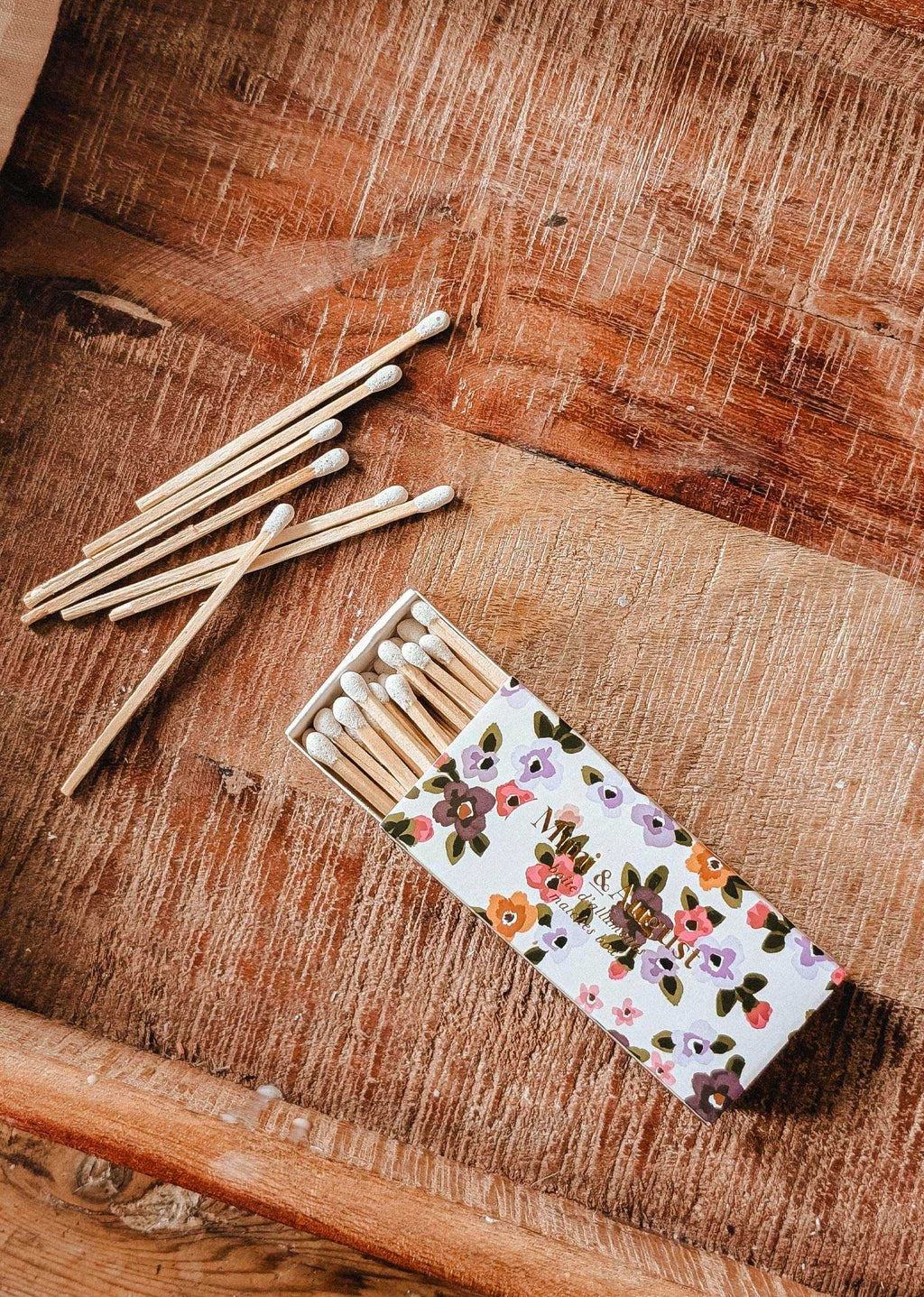 Mimi & August - Mimi Floral Matchbox - 30 Sticks
