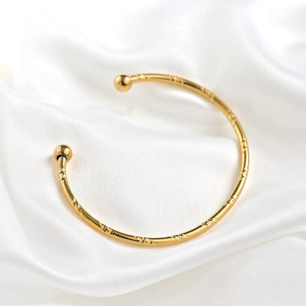 Blueyejewlery - Slim Cuff Bracelets - Waterproof Gold Open Bangle -Claw Cuff