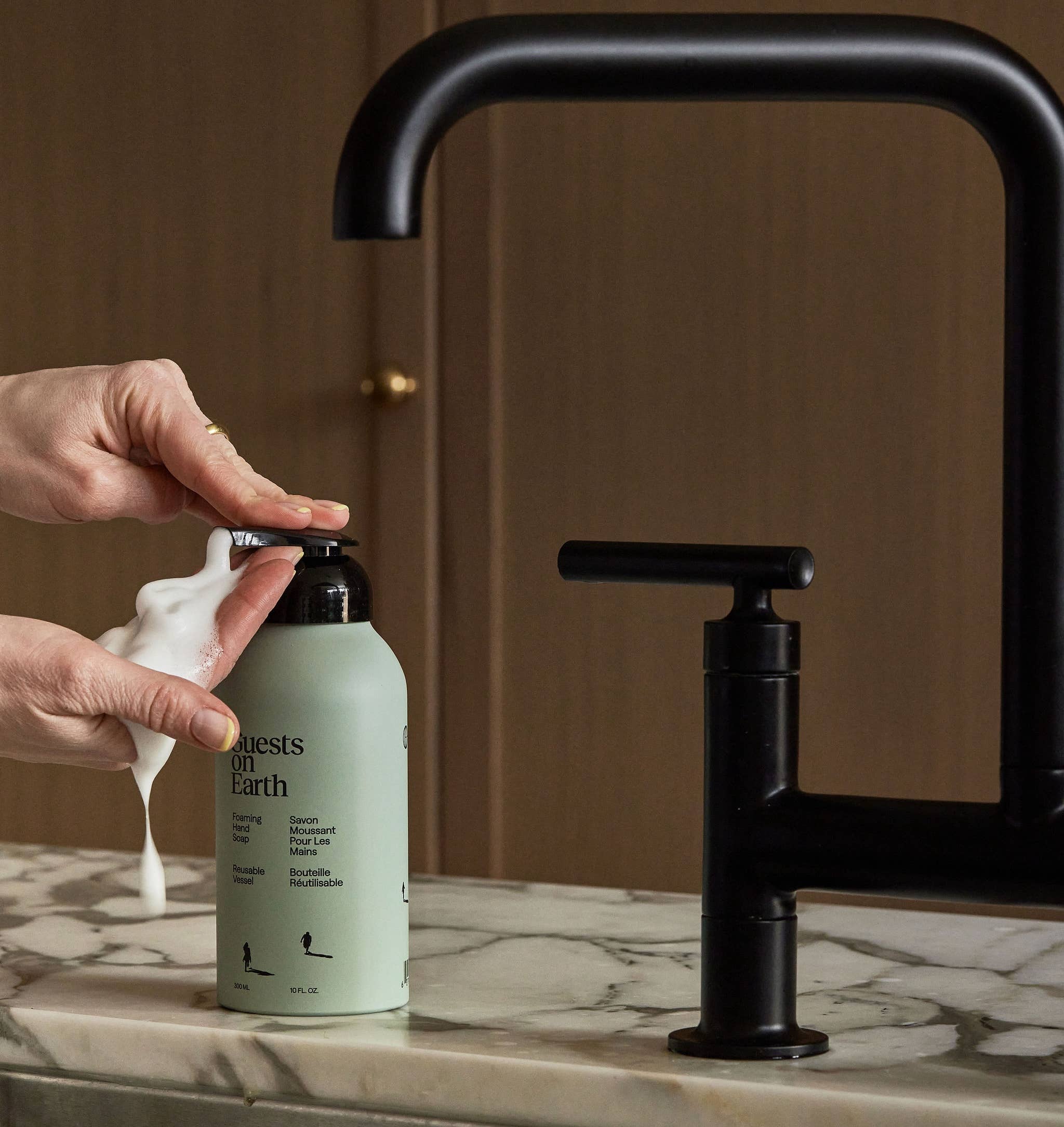 Guest on Earth - Foaming Hand Soap