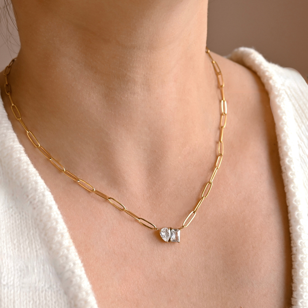 Blueyejewelry - Toi et Moi Necklace - Pear and Radiant Cut Diamond Necklace