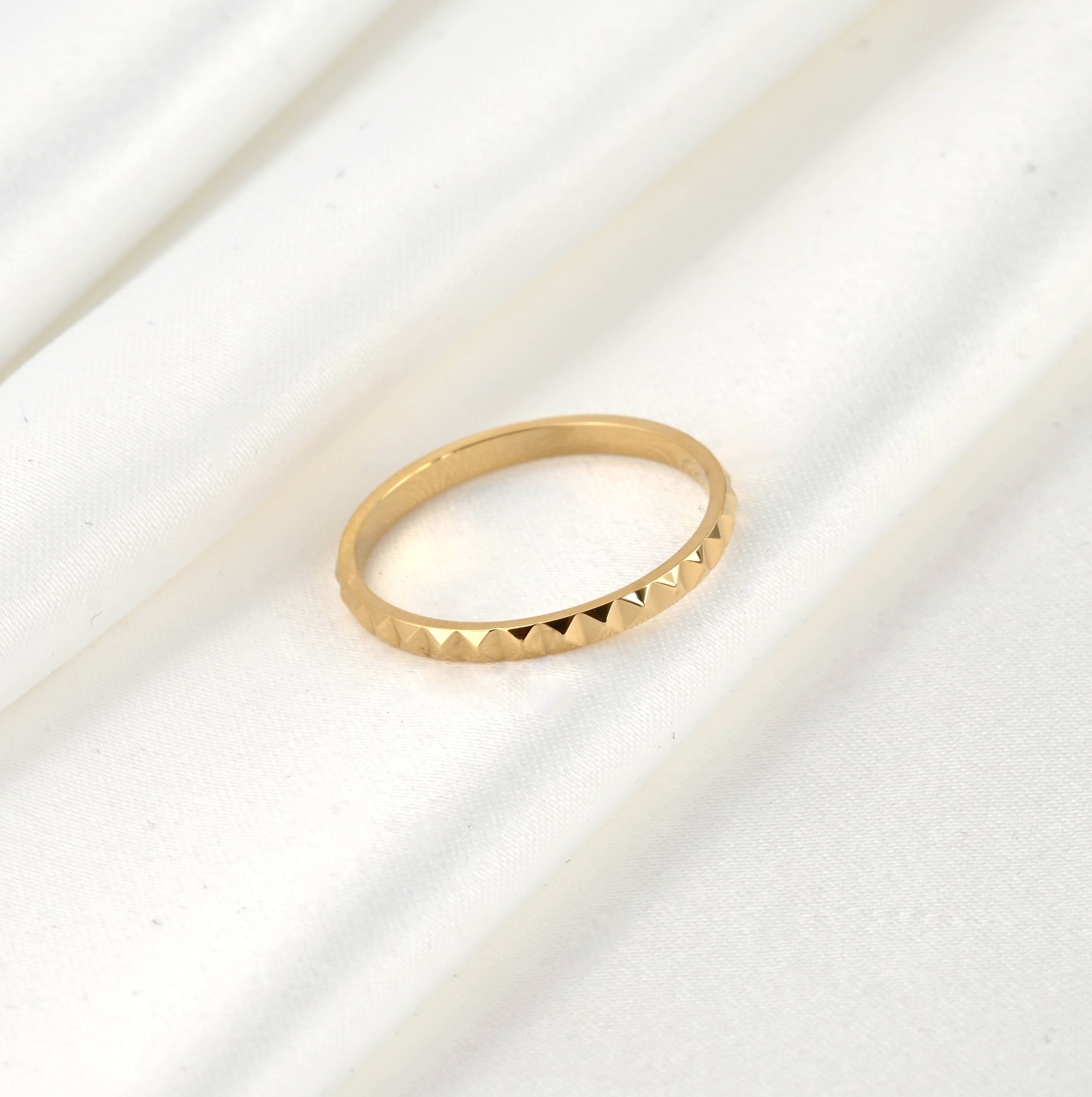 blueyejewerly - Geometric Gold Pyramid Ring - Stainless Steel