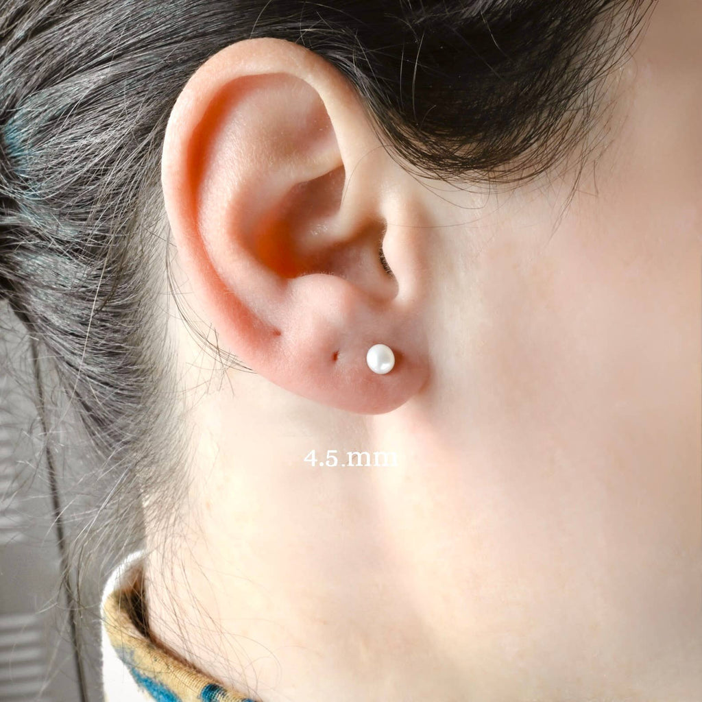 Blueyejewelry - Sterling Silver Pearl Studs - Round Pearl Earrings