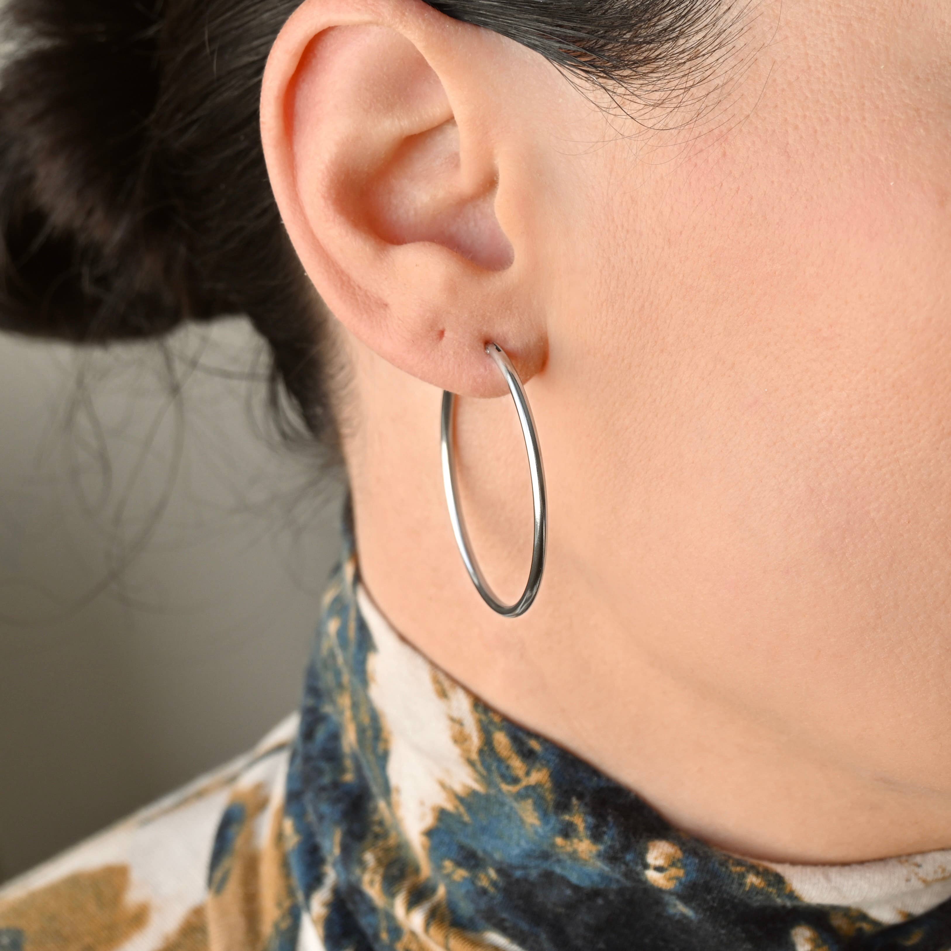Blueyejewelry - Endless Hoop Earrings