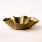 Luxe B Co - Oversized Aluminum Wavy Bowl