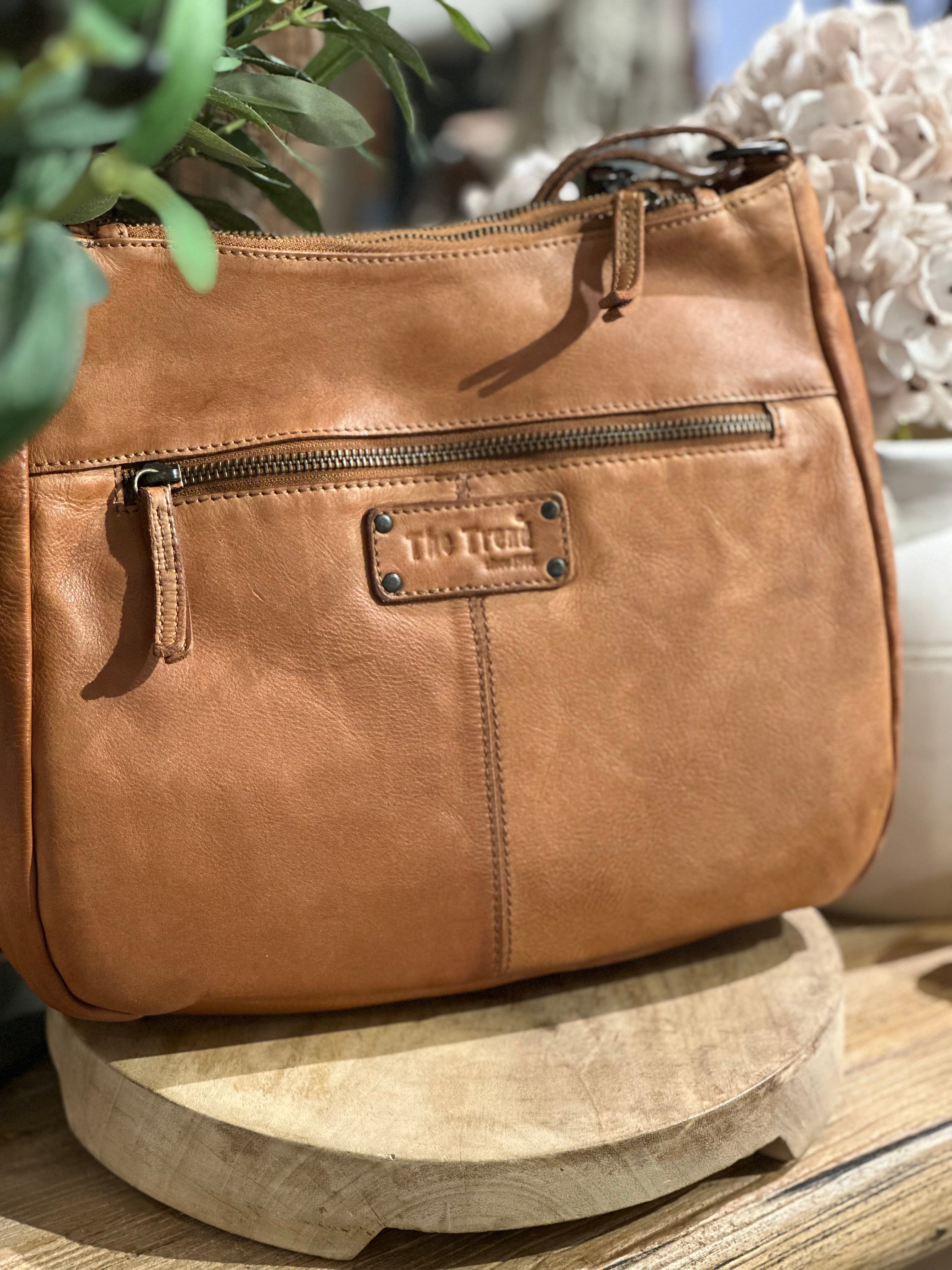 The Trend - Aneto Leather Bag