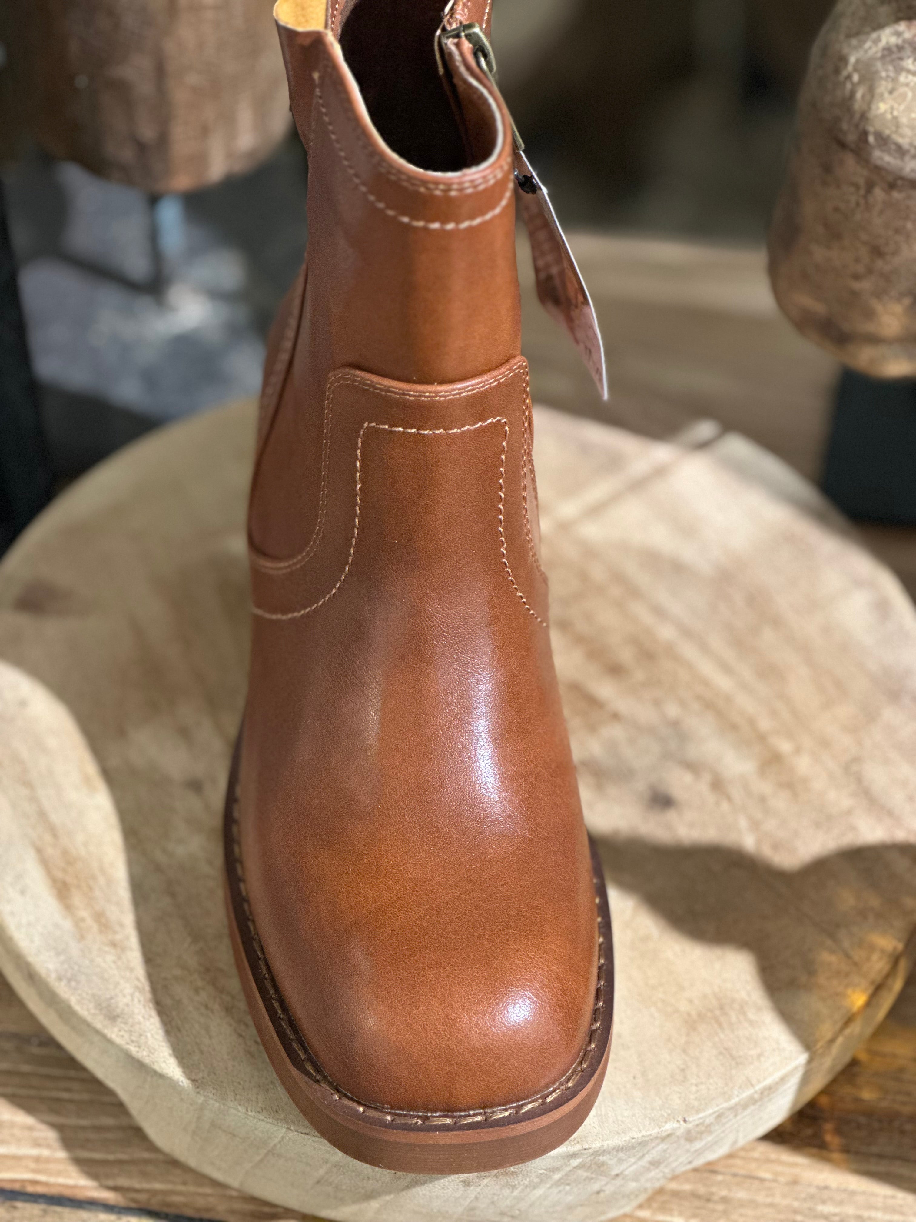 Taxi - Daisy Boot