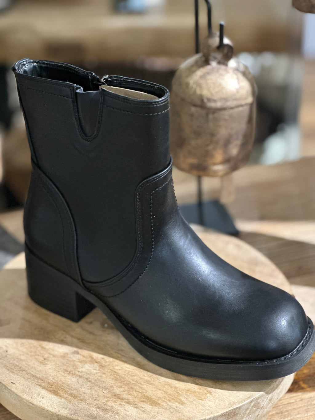 Taxi - Daisy Boot