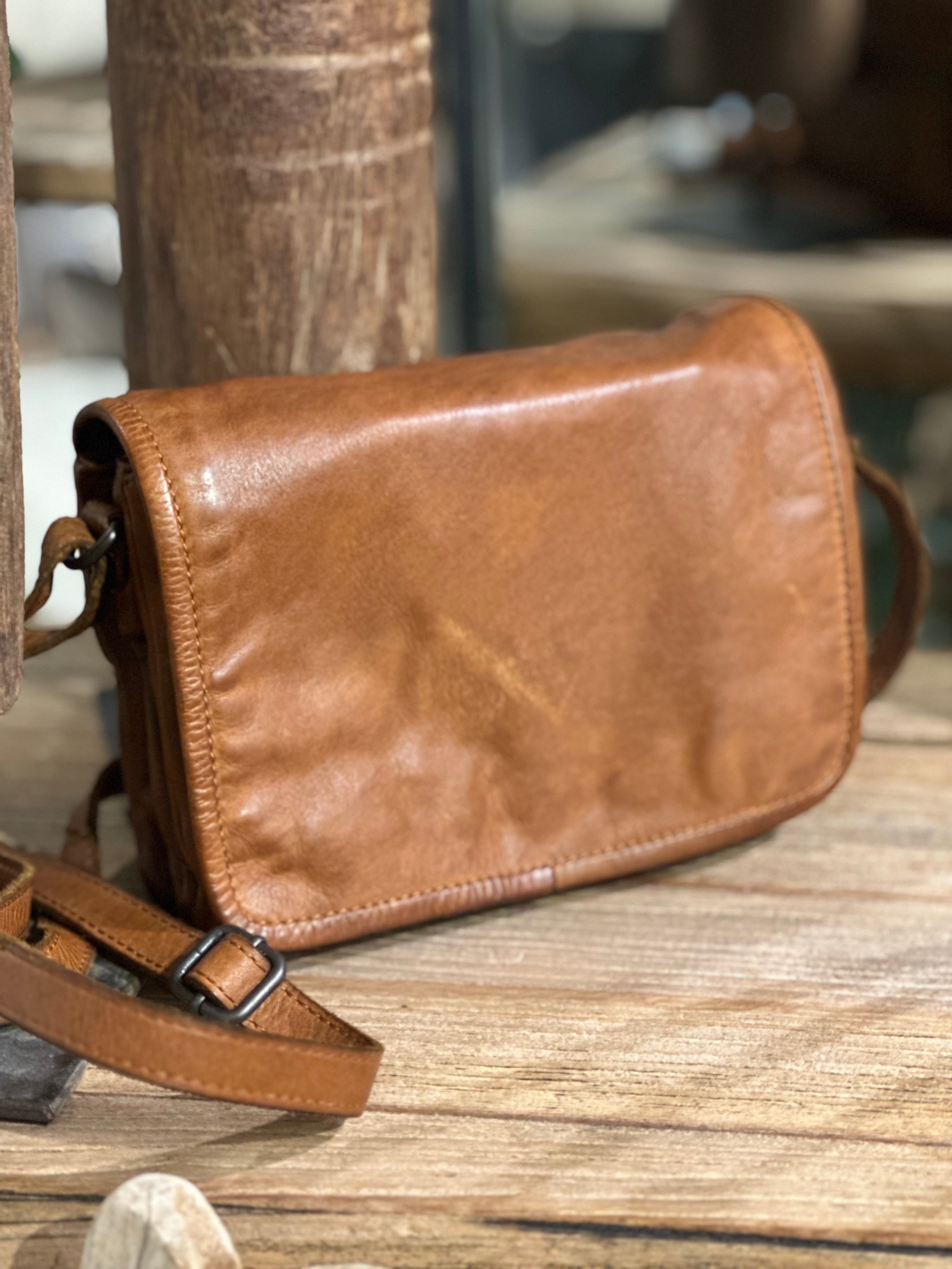 The Avena Italian Leather Purse
