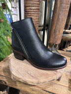 Izzy-01 Ankel Boot WP