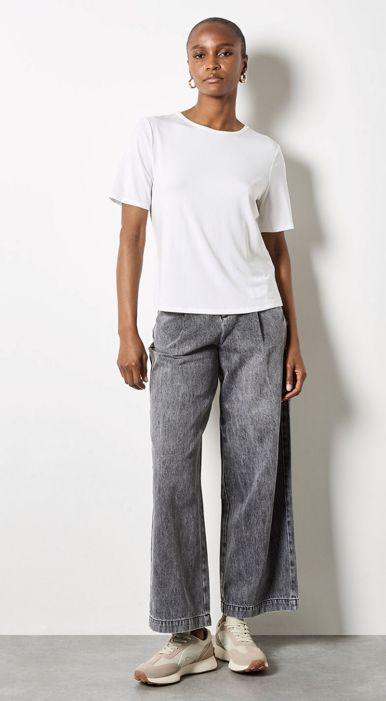 Lyocell Slim Fit Tee