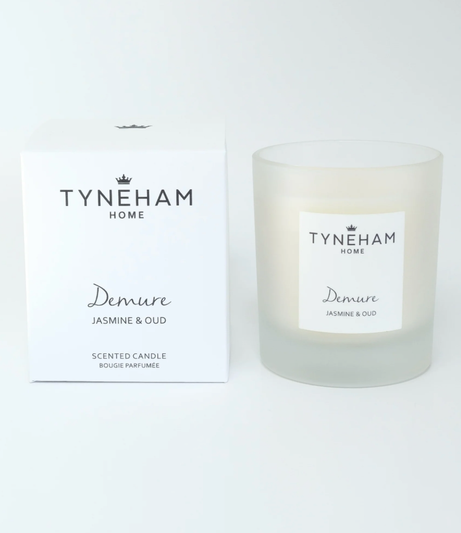 DEMURE Candle -Jasmine&Oud Frosted Glass 30cl