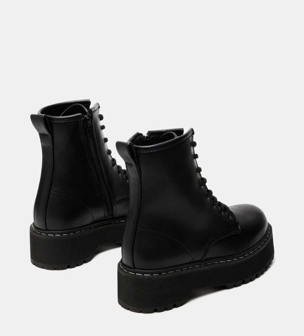 Steve Madden-Bettyy Boot-Black