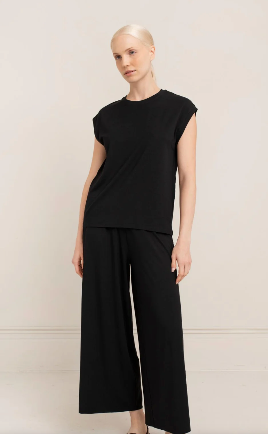 Paper Label-Tilda Sleeveless Shirt