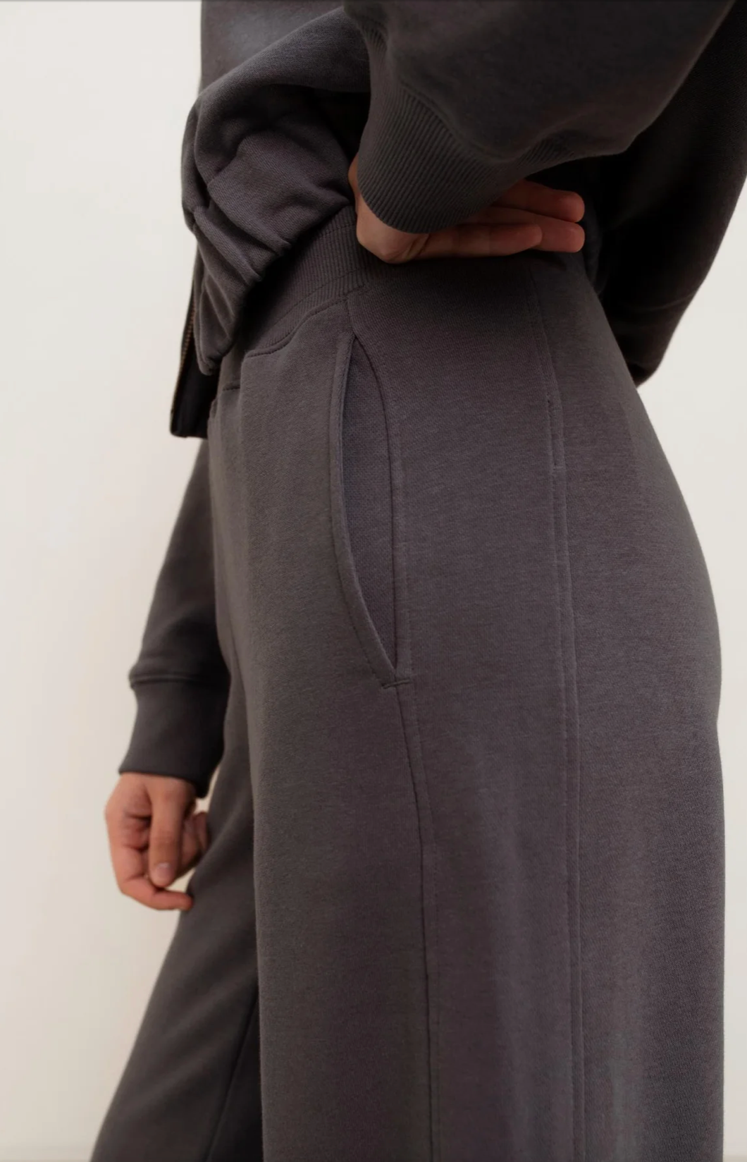 Paper Label-Ruth Sweat Pant