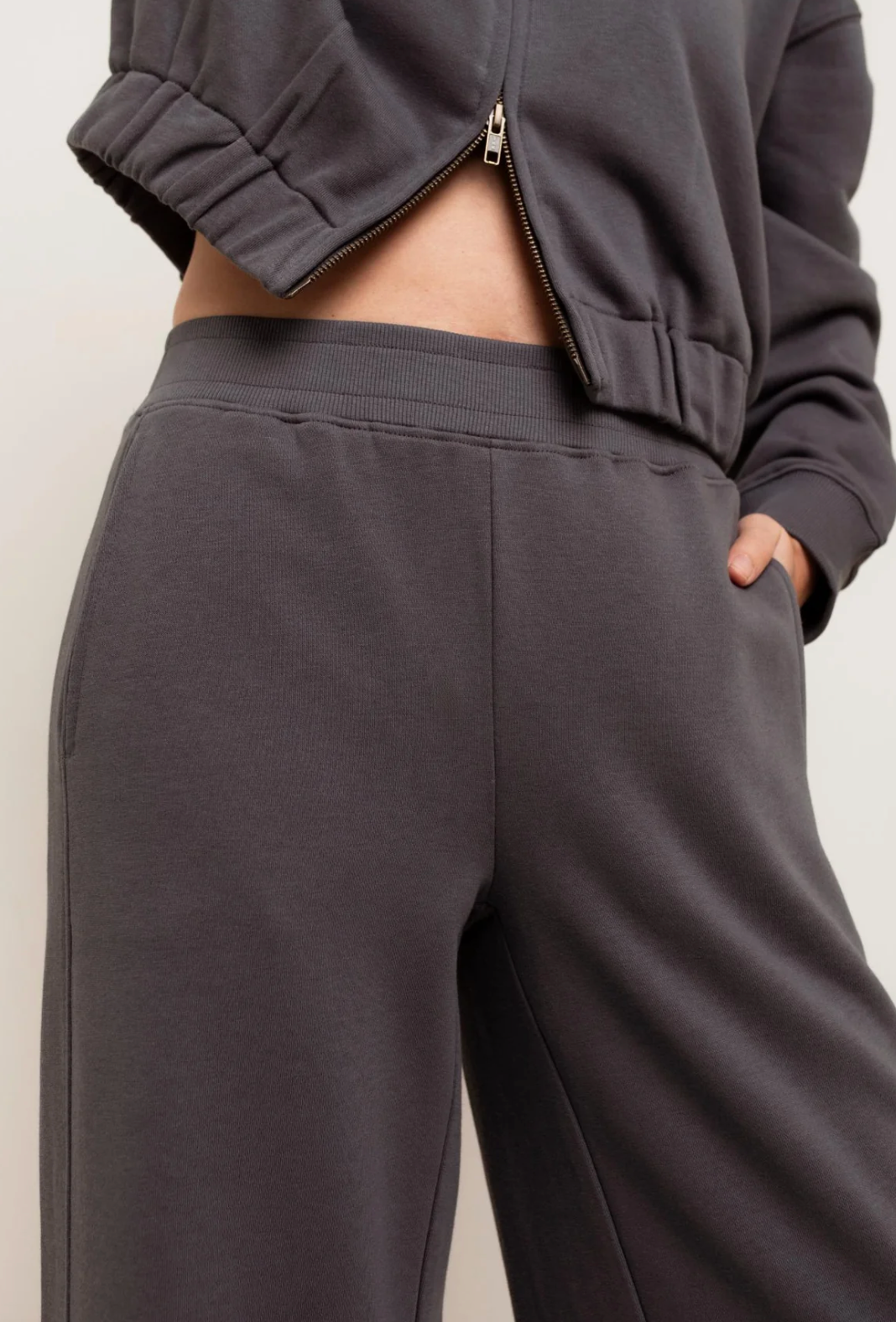 Paper Label-Ruth Sweat Pant