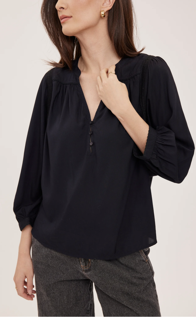 Gentle Fawn - Ashlyn Blouse