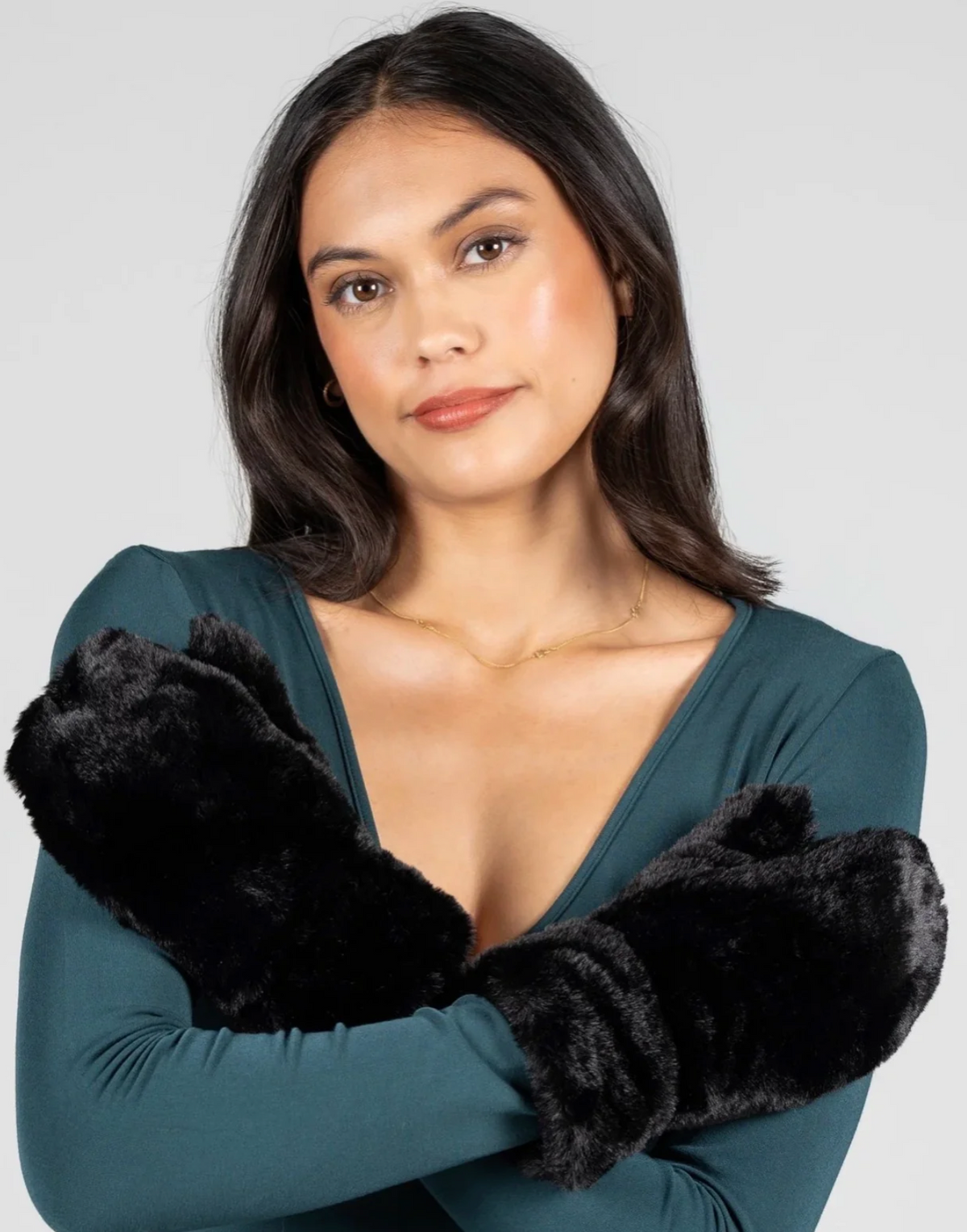 Cest Moi- Faux Fur Mittens