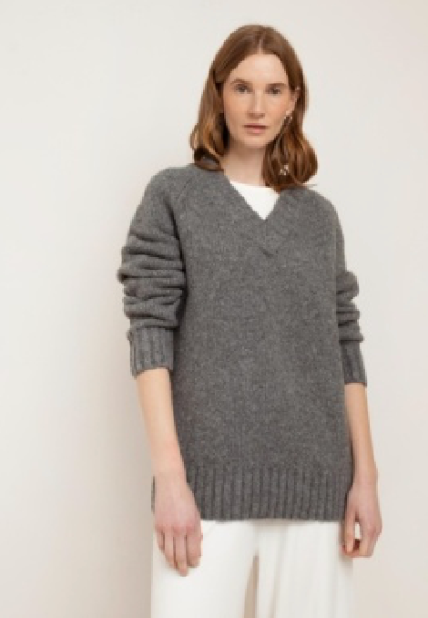 Paper Label - Taigen V- Neck Pullover