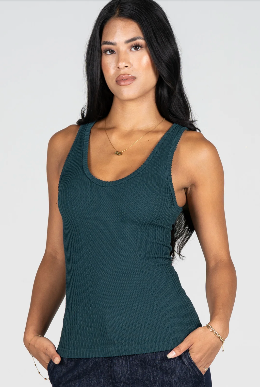 C'est Moi - Seamless Textured Tank