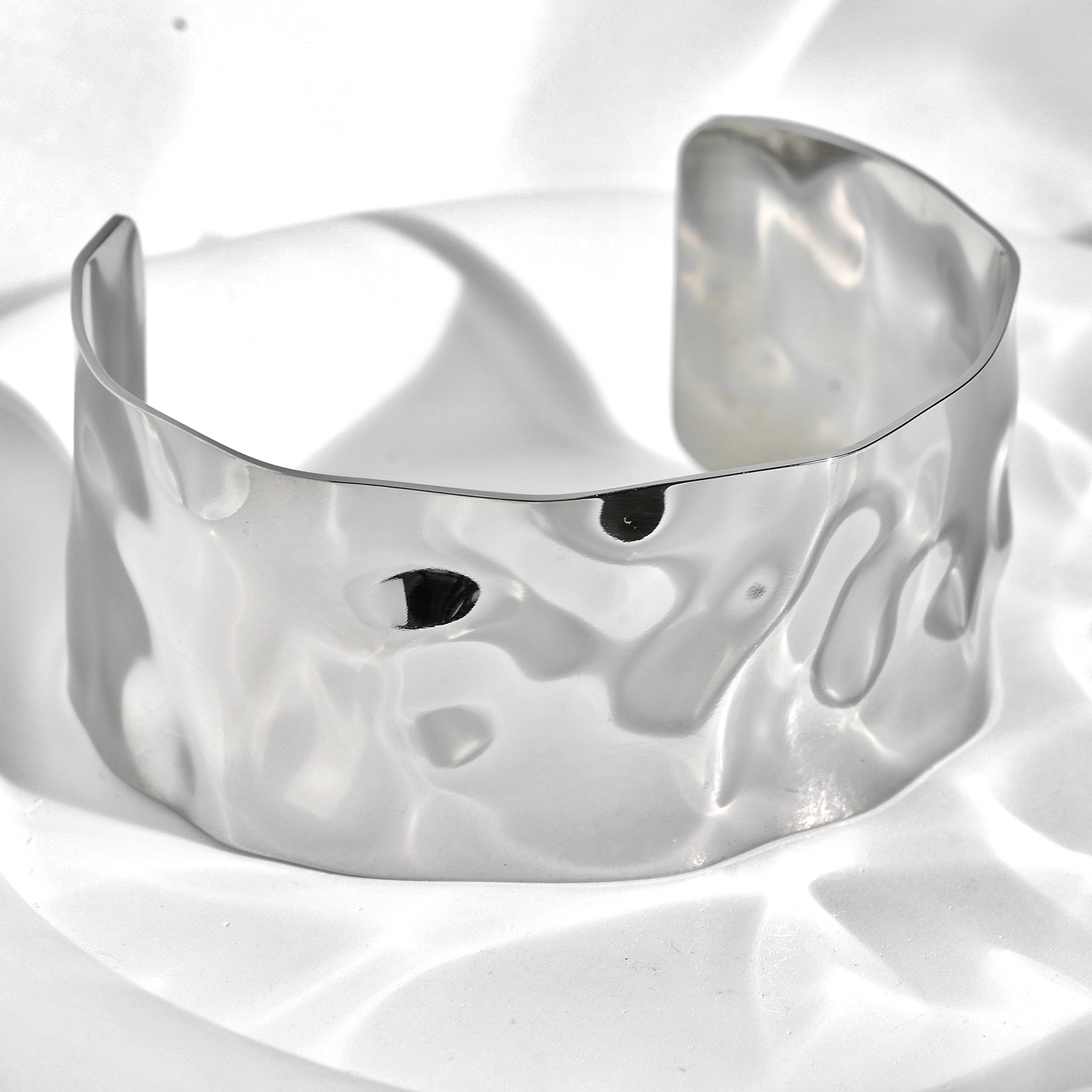 Blueyejewlery - Wide Figure Cuffs - Tarnish-free Statement Cuff Bracelets