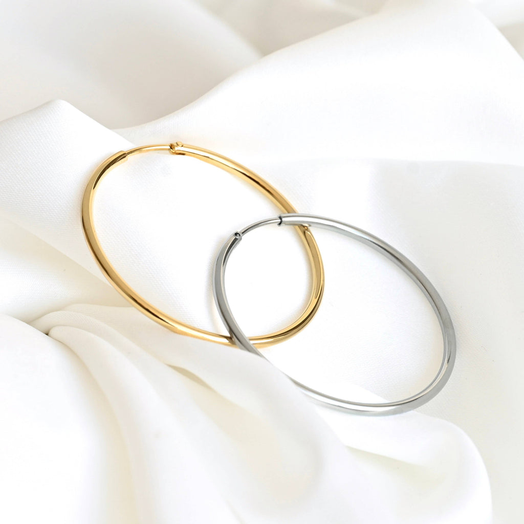 Blueyejewelry - Endless Hoop Earrings