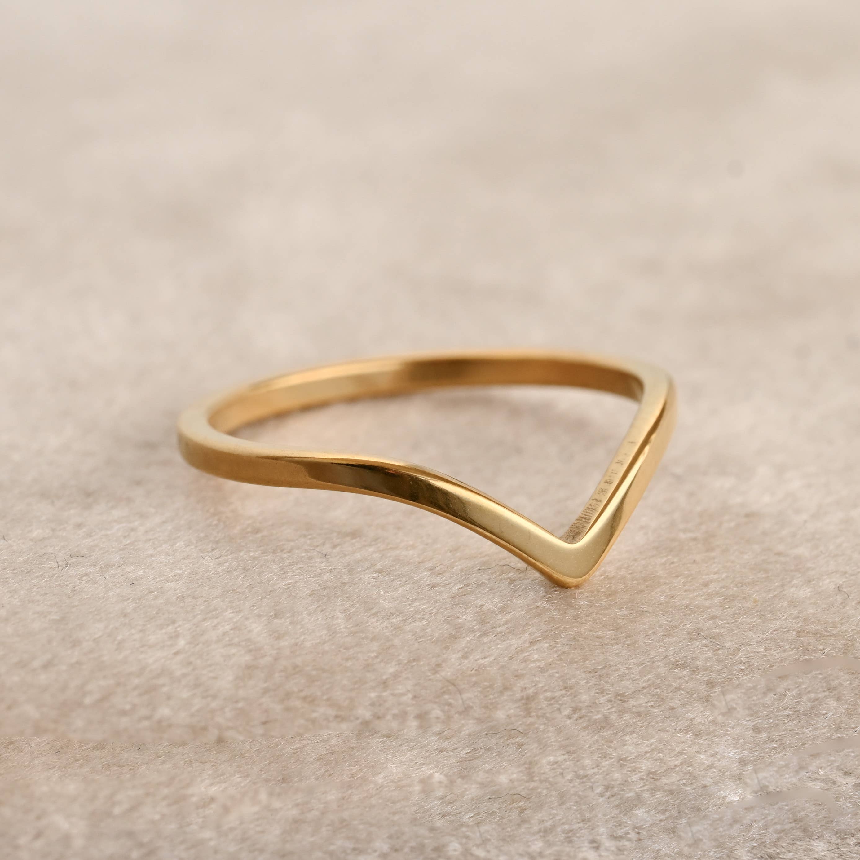 Wishbone Stacker Ring - Dainty V Ring - Peak Chevron Ring
