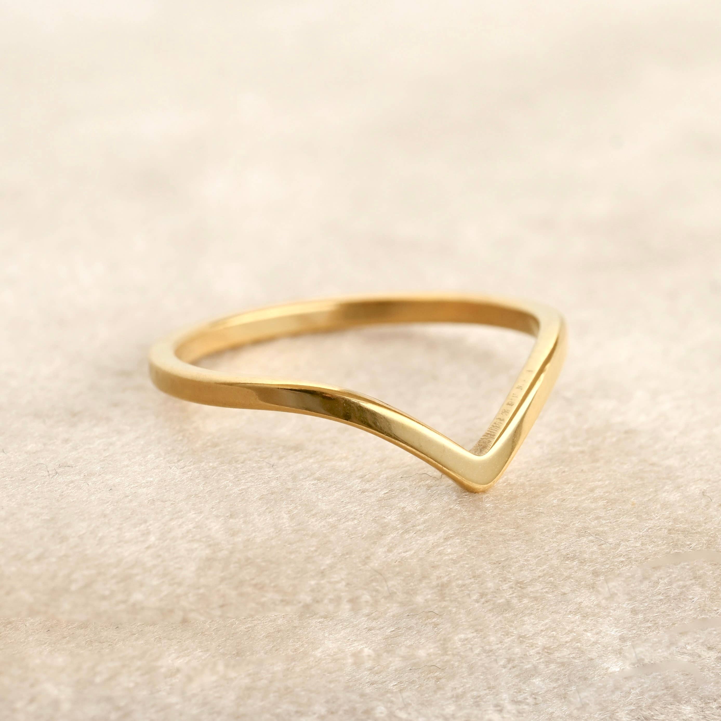 Wishbone Stacker Ring - Dainty V Ring - Peak Chevron Ring