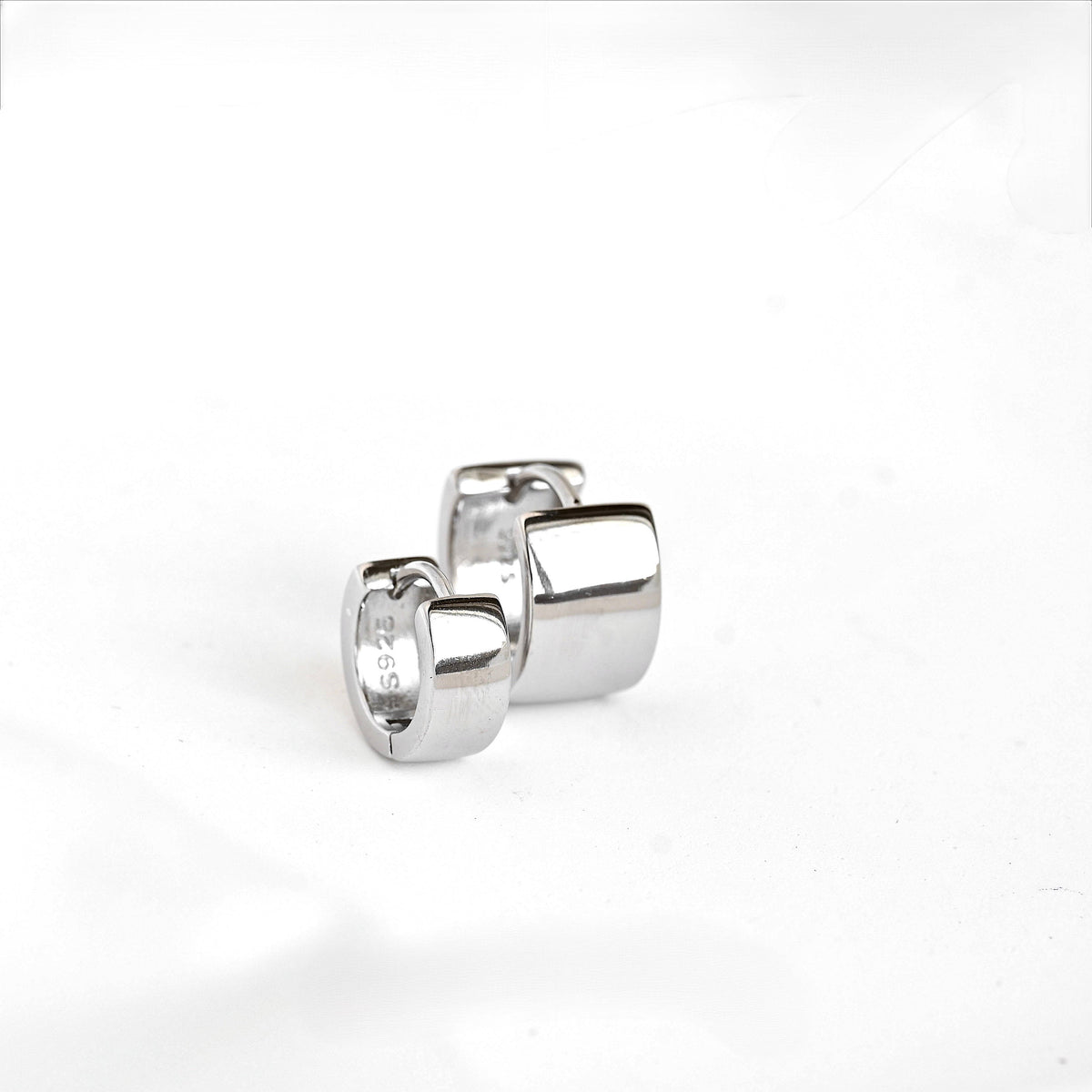 Blueyejewelry - Chunky Wide Bold Hoops